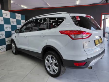 17926FordKuga009-th.jpg