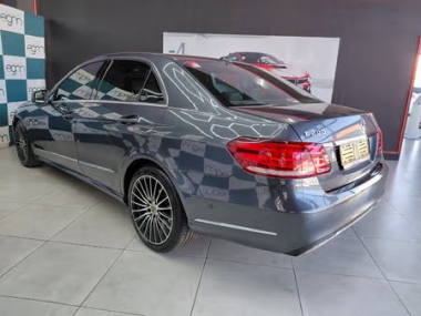 17926MercedesBenzEClass008-th.jpg