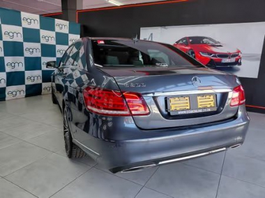 17926MercedesBenzEClass009-th.jpg