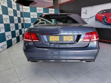 17926MercedesBenzEClass010-th.jpg