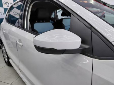 17943VolkswagenPolo013-th.jpg