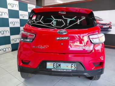 17944MahindraKUV100010-th.jpg