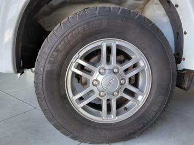 17949IsuzuKB011-th.jpg