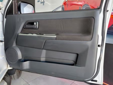17949IsuzuKB016-th.jpg