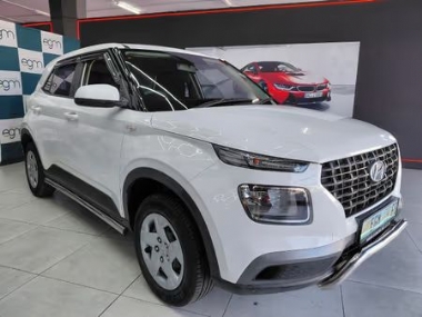 2020 Hyundai Venue 1.0 TGDI Motion - ABS, Air conditioning, Electric windows, Towbar, Airbags, Alarm system, Full service record, Radio, Bluetooth, USB. Finance available, Trade-ins welcome, Delivery country wide, T&C'S apply!!!