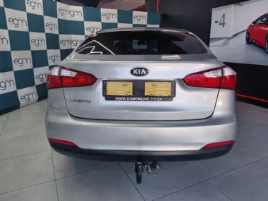 17967KiaCerato009-th.jpg