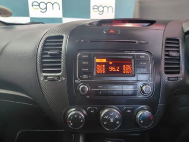 17967KiaCerato013-th.jpg