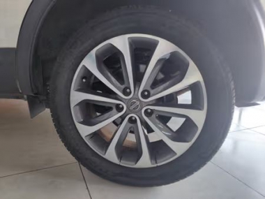 17983NissanQashqai011-th.jpg