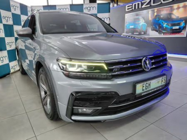 2020VolkswagenTiguan002-th.jpg