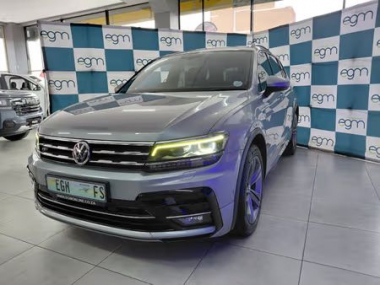 2020VolkswagenTiguan004-th.jpg