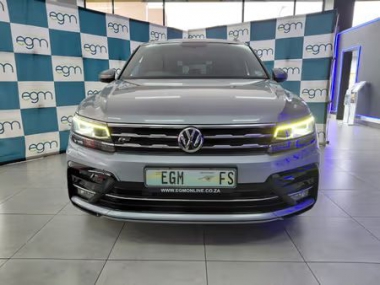 2020VolkswagenTiguan005-th.jpg