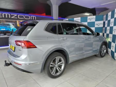 2020VolkswagenTiguan006-th.jpg