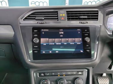 2020VolkswagenTiguan013-th.jpg