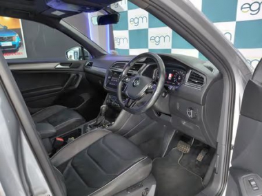 2020VolkswagenTiguan018-th.jpg