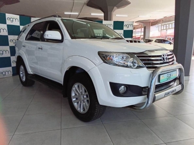 CONS0557ToyotaFortuner003-th.jpg