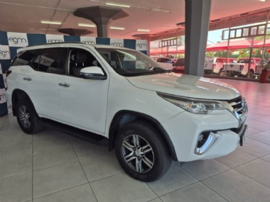 2019 Toyota Fortuner IV 2.4 GD-6 Raised Body  - ABS,AIRCON,ELECTRIC WINDOWS,LEATHER SEATS,REVERSE CAMERA,TOWBAR,AIRBAGS,ALARM,
CRUISE CONTROL,FULL-SERVICE RECORD,RADIO,BLUETOOTH,USB,AUX,SPARE KEYS. Finance available, Trade-ins welcome, Delivery country wide, T&C'S apply!!!