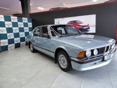 CONSBMW7Series001-1-th.jpg