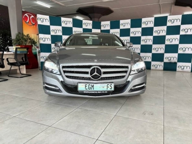 CONSMercedesBenz0002-th.jpg
