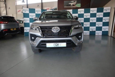 CONSToyotaFortuner002-1-th.jpg