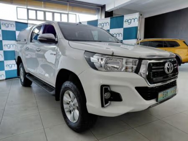 CONSToyotaHilux001-5-th.jpg