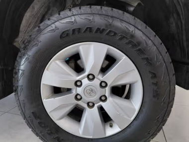 CONSToyotaHilux007-2-th.jpg