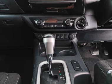 CONSToyotaHilux011-2-th.jpg
