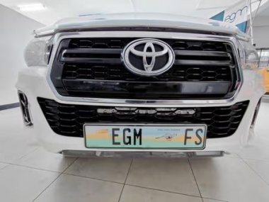 CONSToyotaHilux015-2-th.jpg