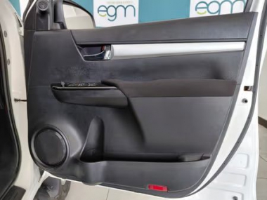 CONSToyotaHilux018-th.jpg