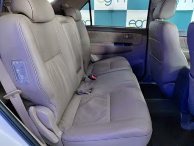 CONSTtoyotaFortuner4.0V6Auto021-th.jpg